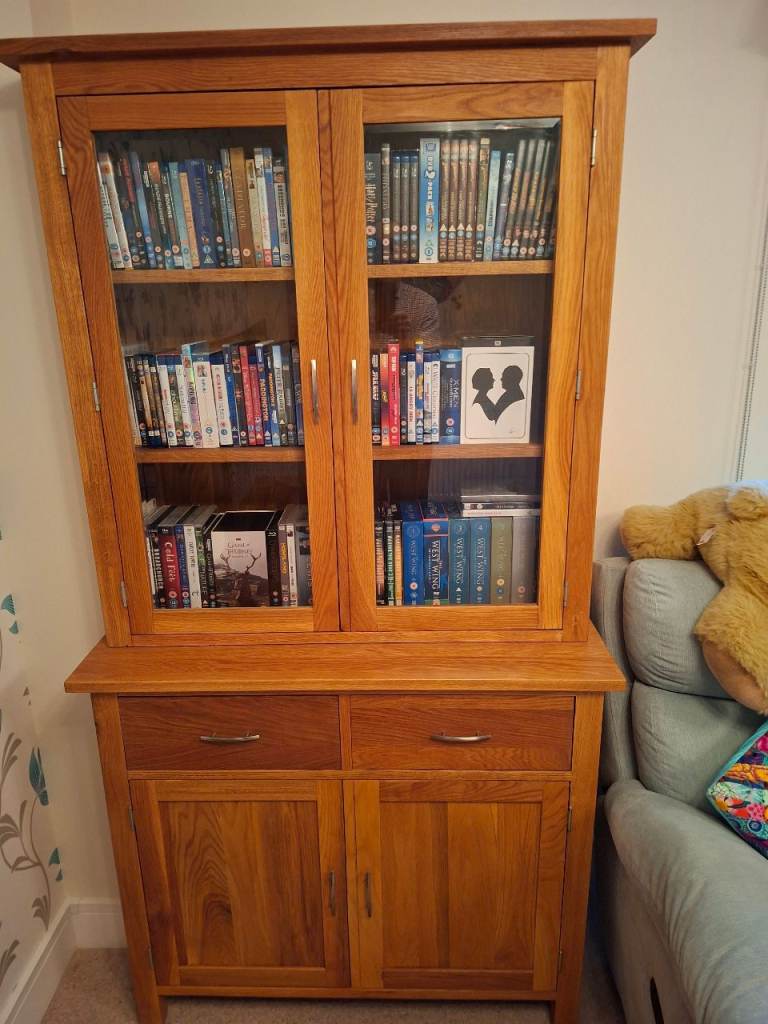 Glass-fronted 2-part oak display and storage unit