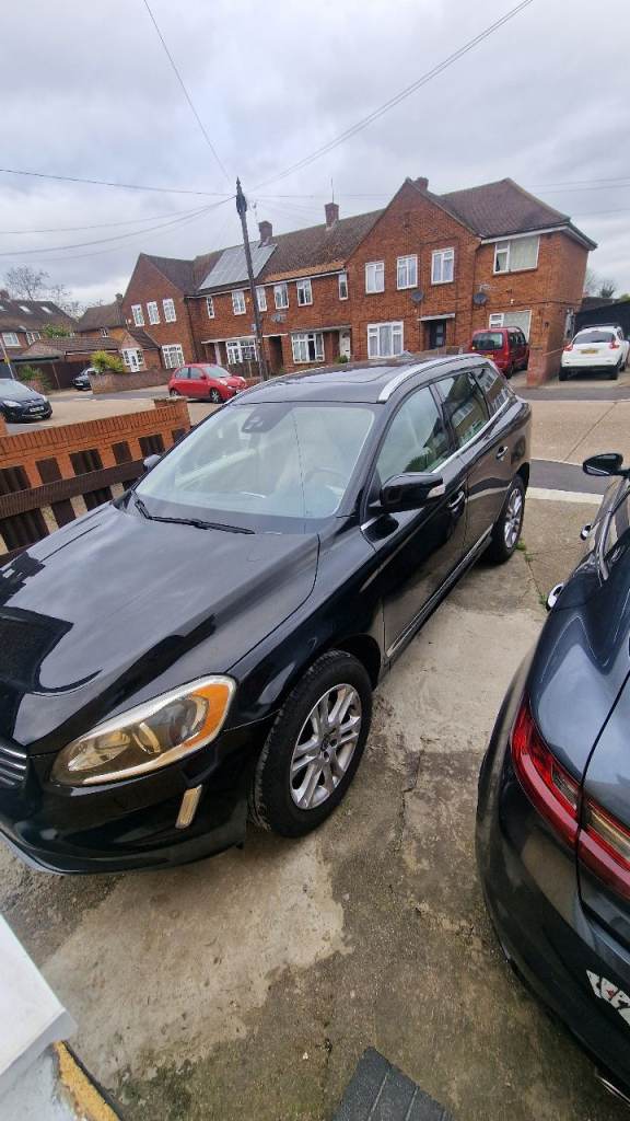 Volvo xc60 2l petrol 250hp left hand drive uk reg