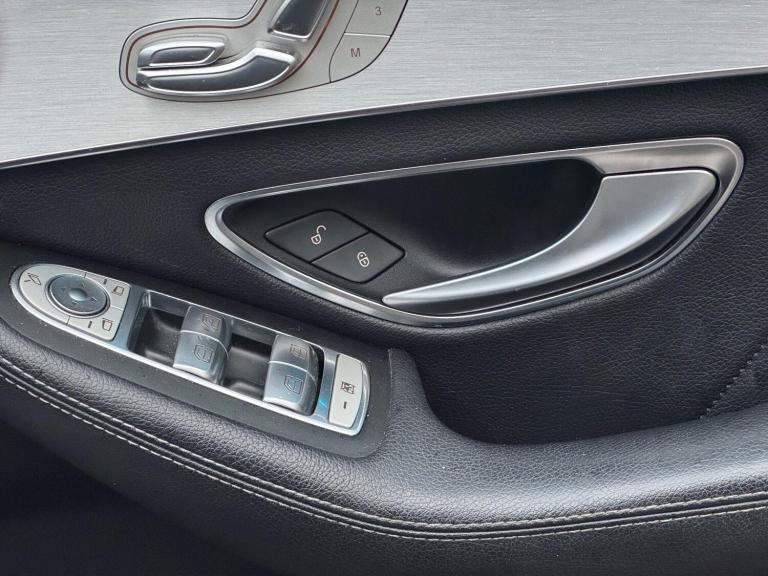 2015 Mercedes-Benz C Class 2.1 C220d AMG Line (Premium Plus) 7G-Tronic+ Euro 6 (s/s) 4dr SALOON D...