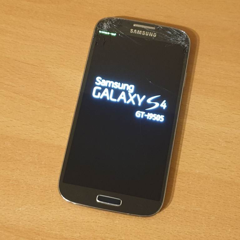 Samsung Galaxy S4 Smartphone (2) - Android 11