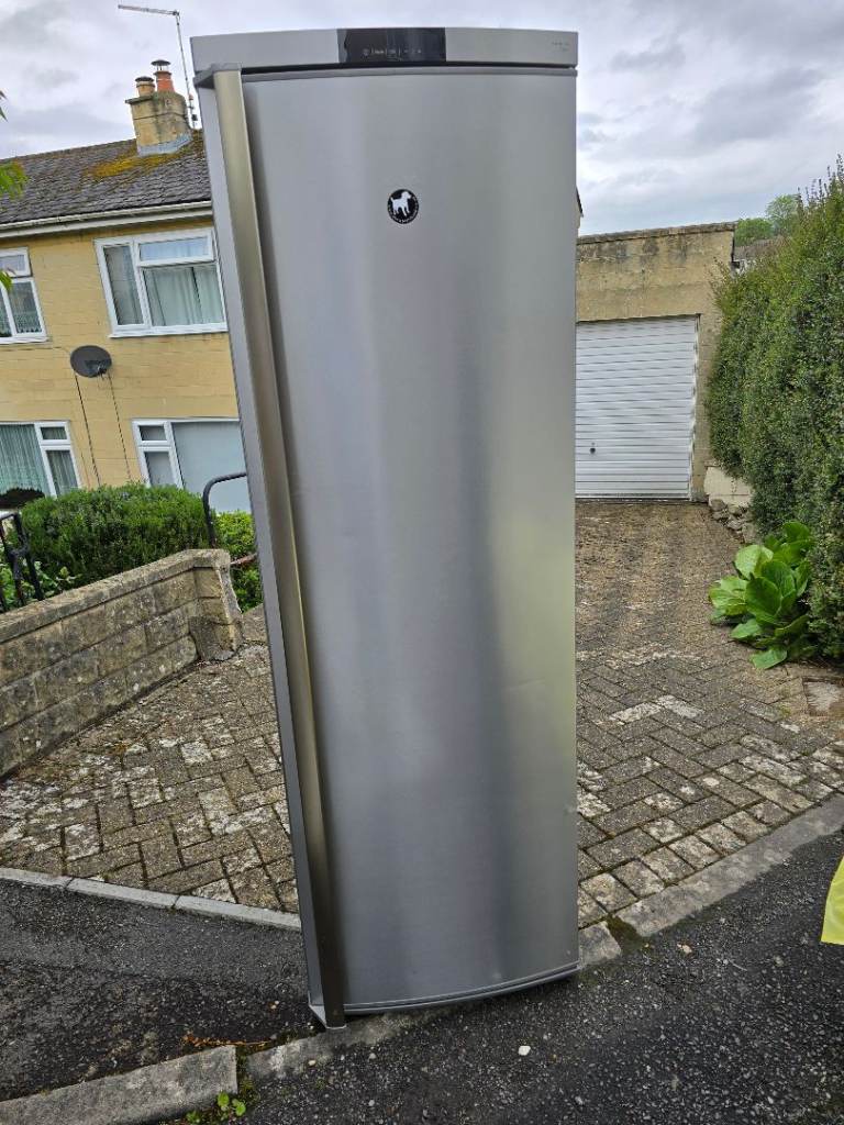 AEG Freestanding fridge 
