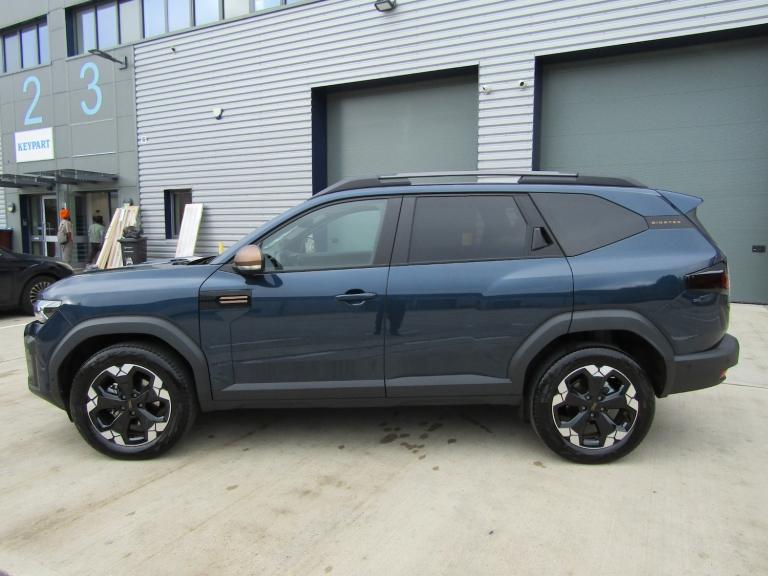  Dacia Bigster 1.2 TCe 140 EXTREME MHEV MILD HYBRID EURO 6 (s/s) LEFT HAND DRIVE  SUV Petrol Manual