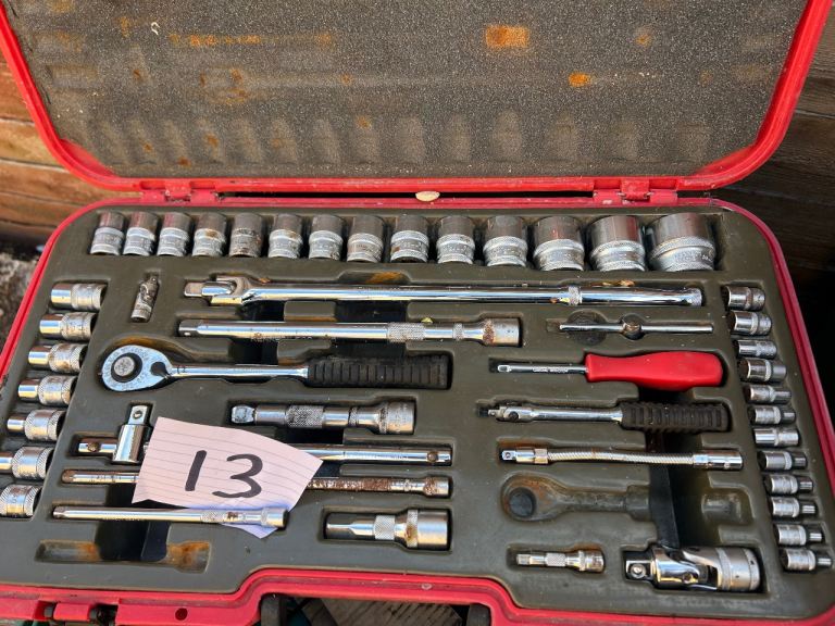 Scoket Set only x2 bits missing 