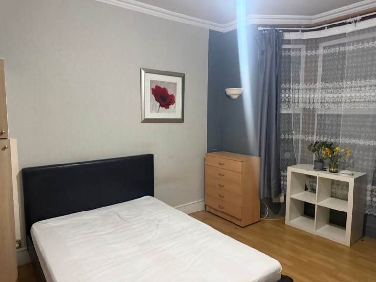 Double room to let 