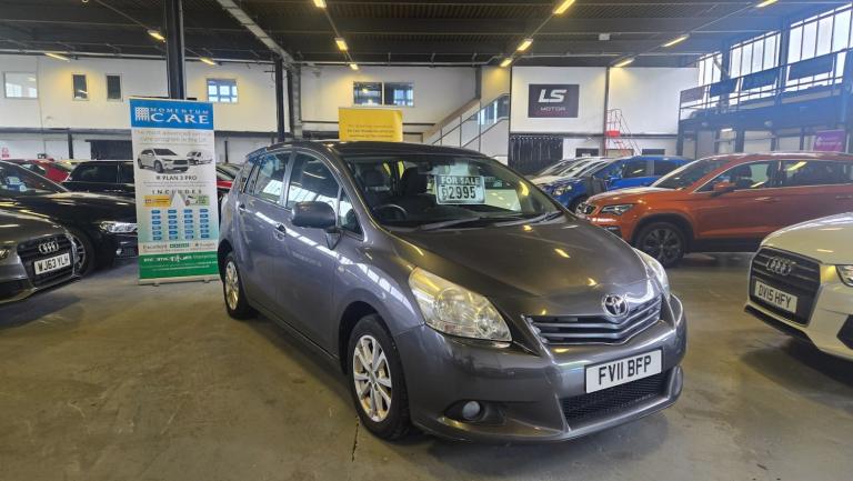 2011 Toyota Verso 1.6 V-matic TR Nav 5dr MPV Petrol Manual