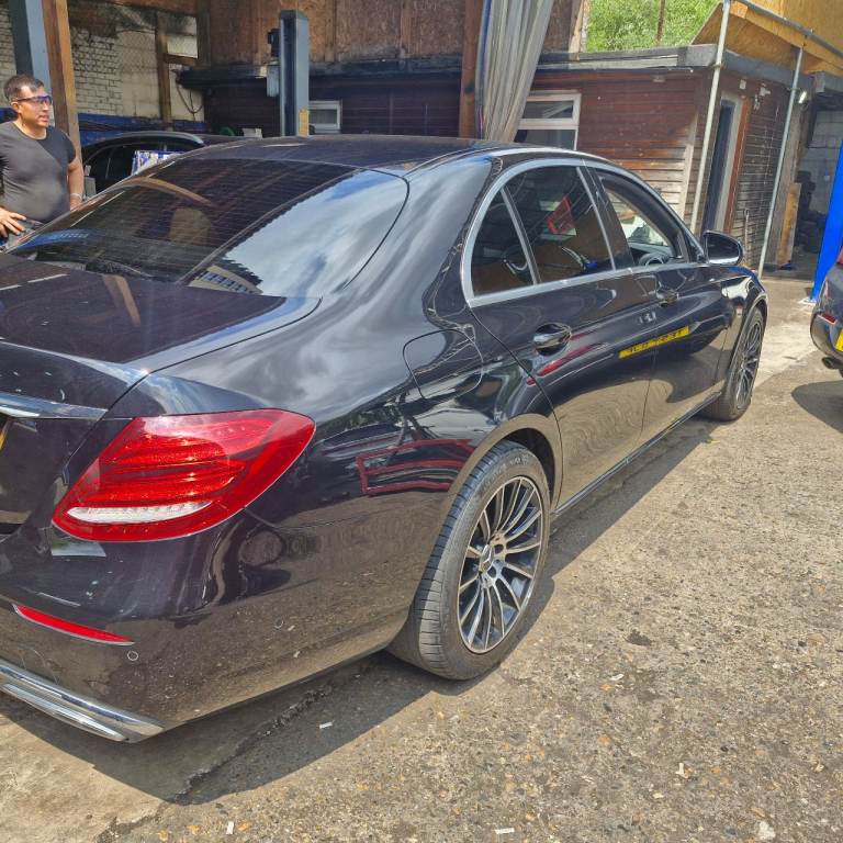 Mercedes-Benz, E CLASS, Saloon, 2017, Semi-Auto, 1950 (cc), 4 doors