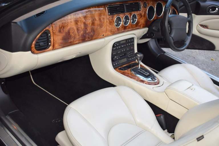 2005 Jaguar XK8 4.2 2dr Auto CONVERTIBLE PETROL Automatic