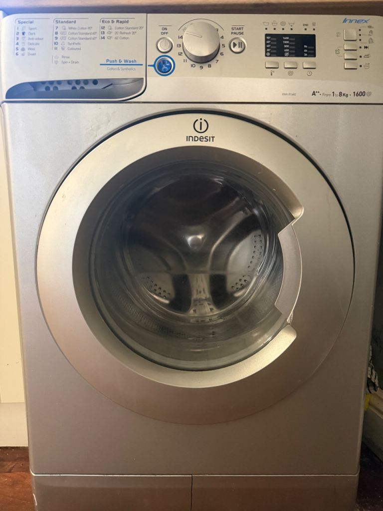 Indesit Washing Machine IWC 81482 ECO – Silver, Good Condition