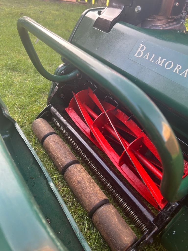 Atco Balmoral 17S petrol cylinder lawn mower Suffolk punch Qualcast Allett 