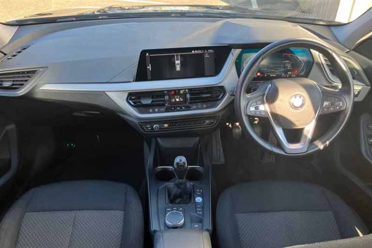 2022 BMW 1 Series 118i [136] SE 5dr [Live Cockpit Professional] HATCHBACK PETROL Manual