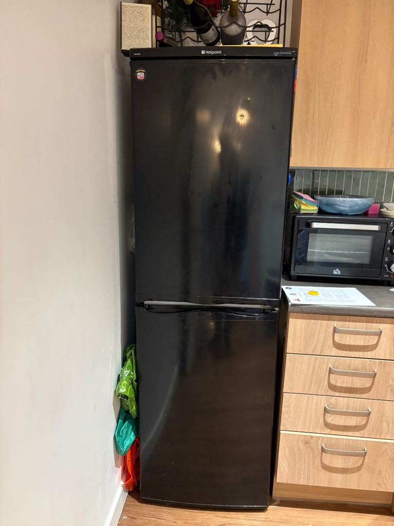 Fridge freezer for sale hotpoint