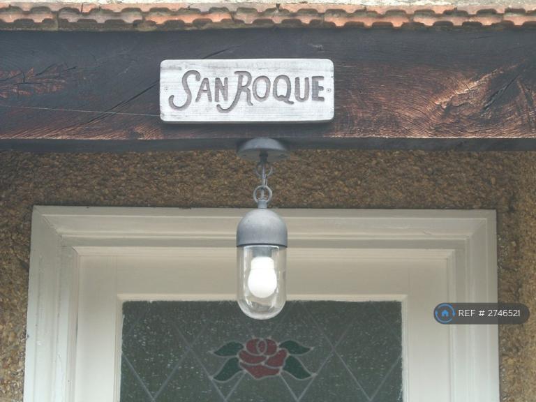 4 bedroom house in Riddlesdown Avenue, Purley, CR8 (4 bed) (#2746521)