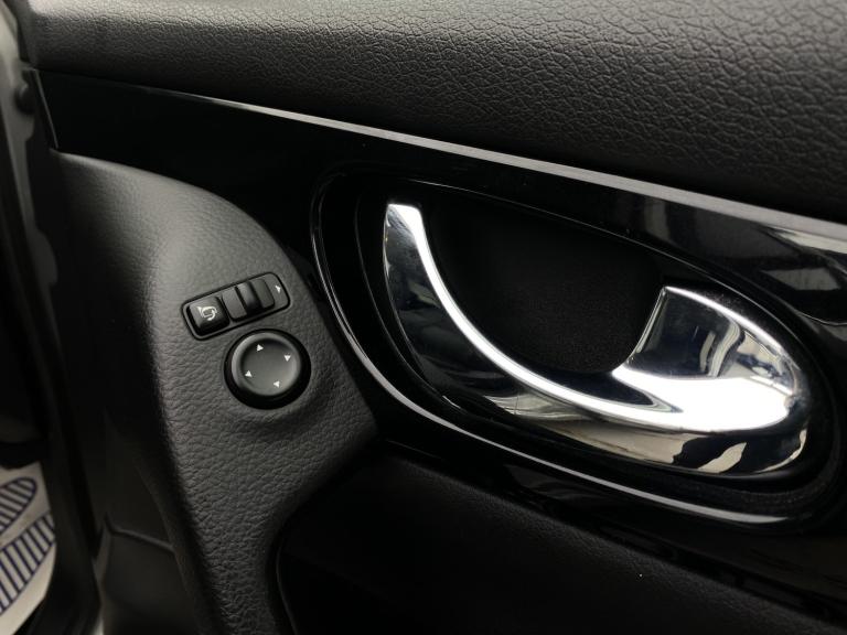 NISSAN QASHQAI 1.6 dCi Tekna 2016