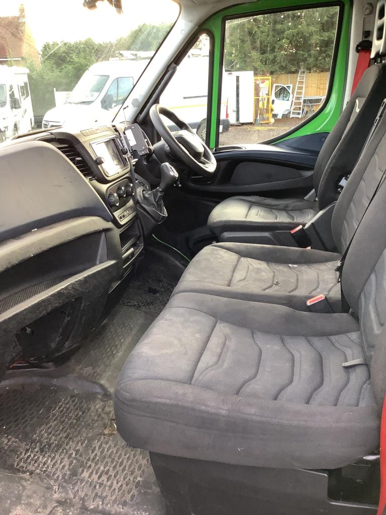 2020 Iveco Daily 2.3 pickup LWB drop side  tail lift automatic  CHASSIS CAB Diesel Automatic