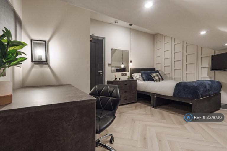 6 bedroom house in Adelaide Road, Kensington, Liverpool, L7 (6 bed) (#2679730)