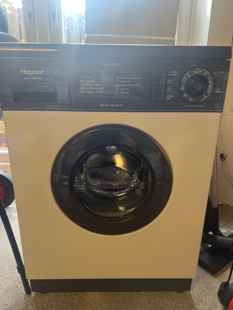 Vintage hotpoint washing machine 