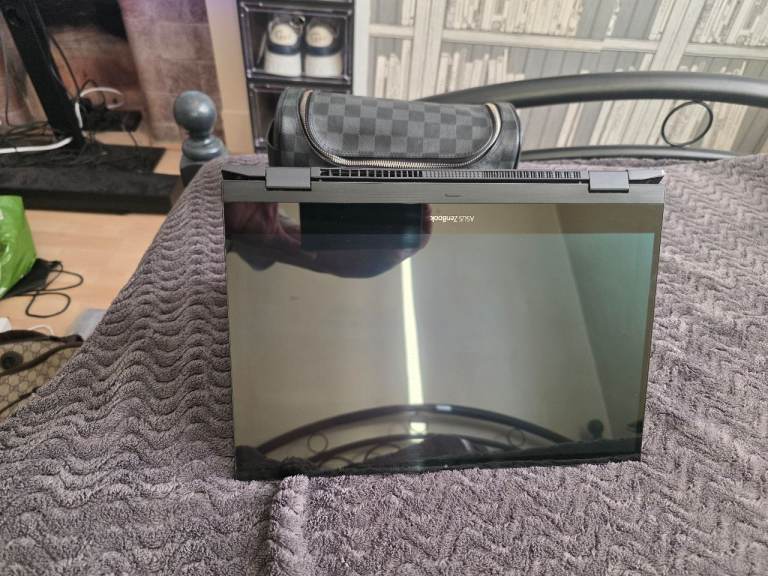 Asus Zenbook Flip S UX371E, Intel i7-1165G7, 16GB DDR4 RAM, 13.3 "Laptop 