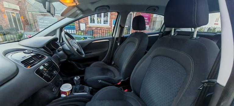 2017 Fiat Punto 1.2 Easy+ 5dr HATCHBACK Petrol Manual