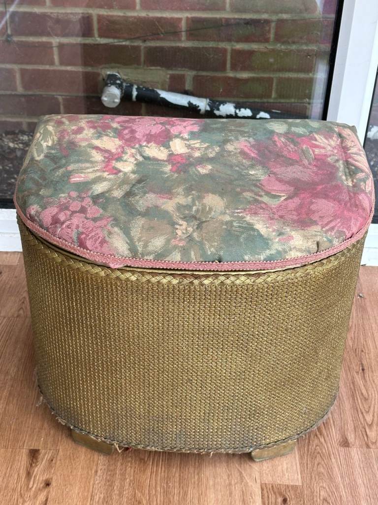 Small Lloyd Loom Style Ottoman / Laundry Basket – Good Condition