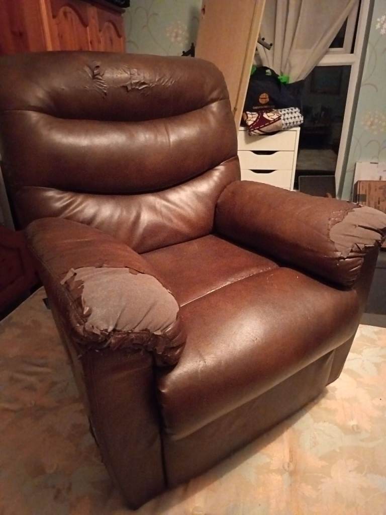 image for Faux leather recliner chair with leg lift 