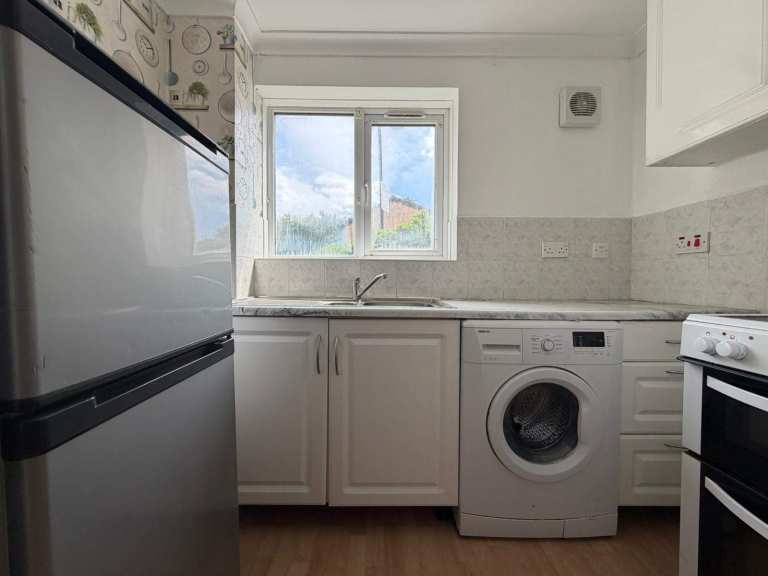 1 Bedroom flat in Northolt - DSS Considered