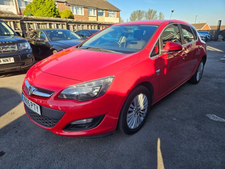 2015 Vauxhall Astra 1.6i 16V Excite 5dr HATCHBACK Petrol Manual