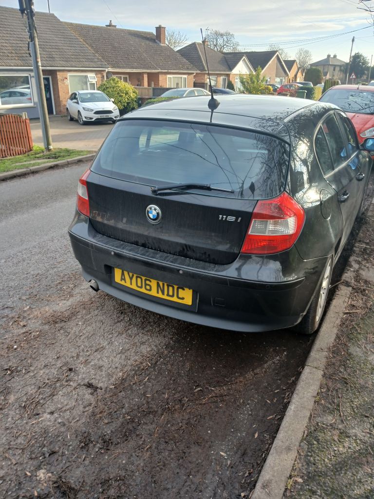 BMW, 1 SERIES, Hatchback, 2006, Manual, 1596 (cc), 5 doors