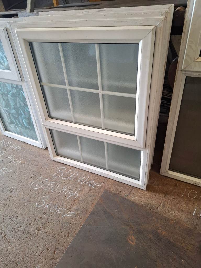 Pvc  ( Toilet / bathroom ) windows