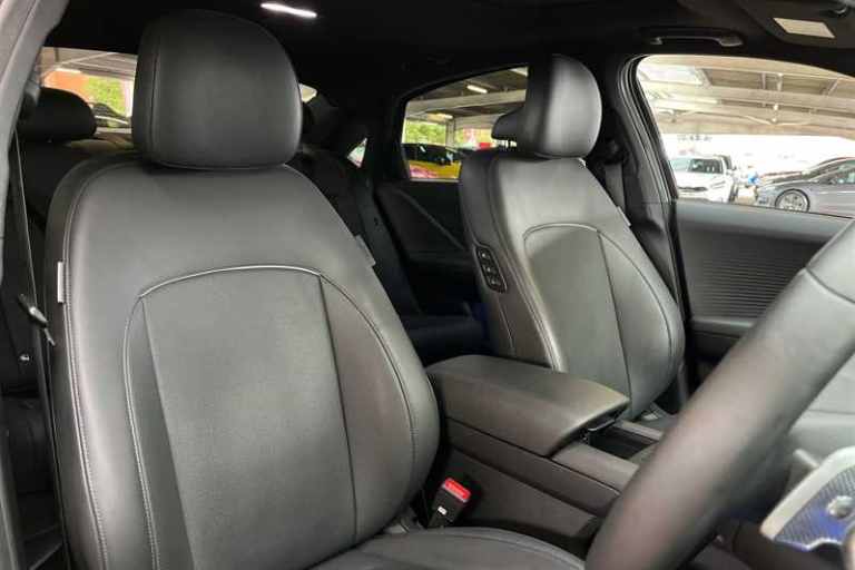 2024 Hyundai IONIQ 6 77.4kWh Premium Saloon 4dr Electric Auto (228 ps) Saloon Electric Automatic