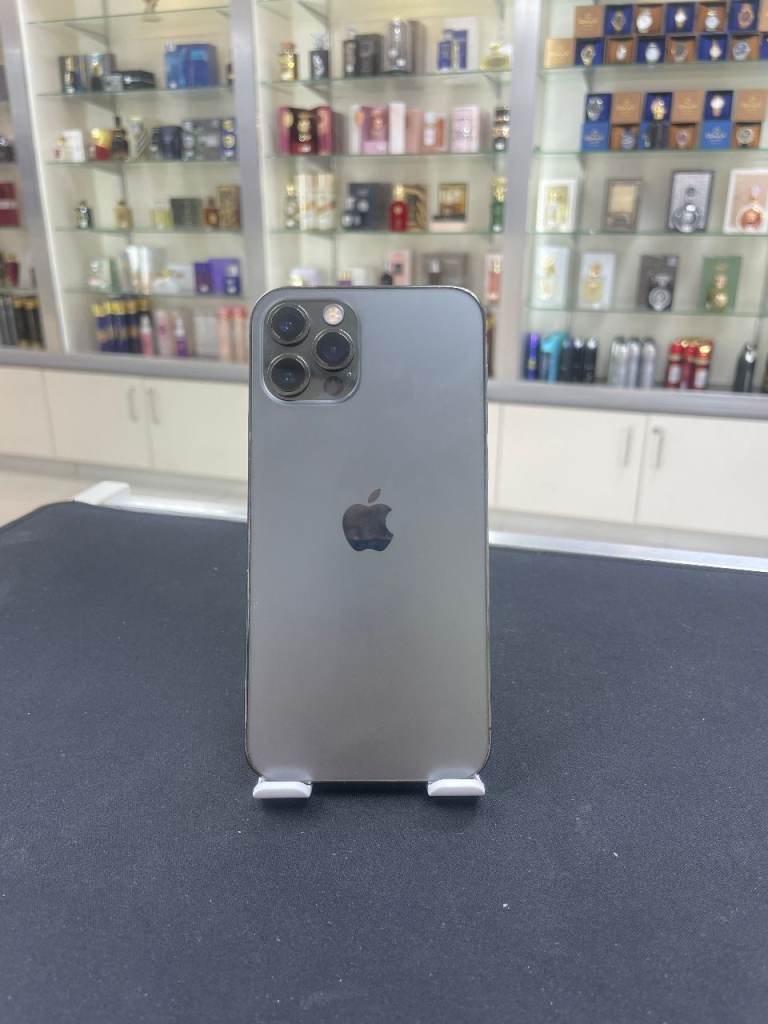 image for Apple iPhone 12 Pro 128GB Unlocked in Mint Condition