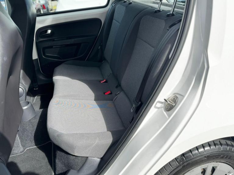 2014 Volkswagen up! 1.0 Move up! Hatchback 5dr Petrol ASG Euro 5 (60 ps) HATCHBACK Petrol Automatic