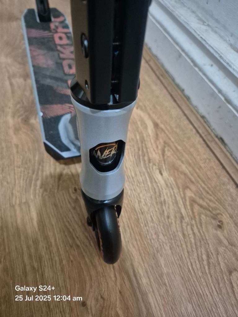 Invert Park Pro Stunt Scooter, Silver/Black/Orange