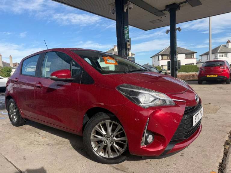 2017 Toyota Yaris 1.5 VVT-i Icon Tech 5dr HATCHBACK Petrol Manual