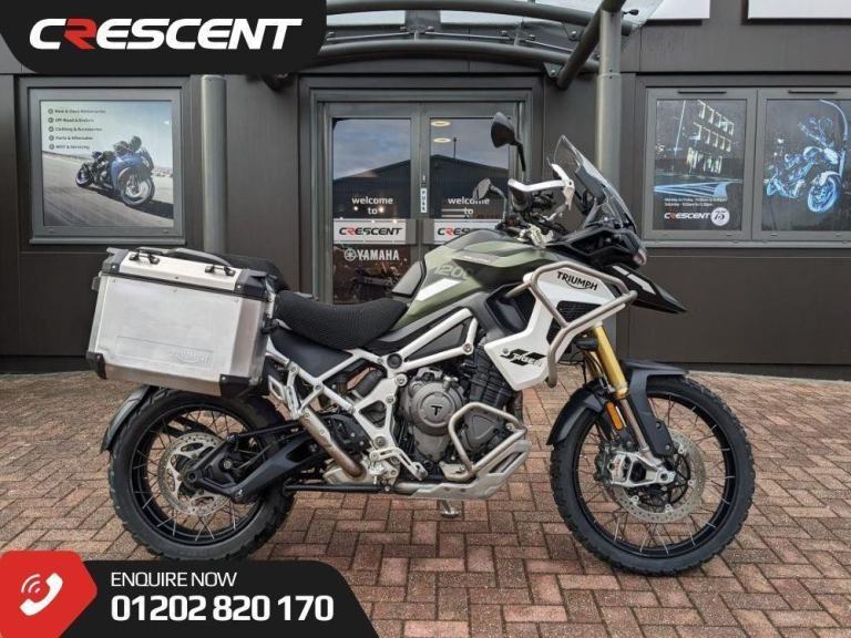 TRIUMPH TIGER 1200 RALLY PRO 2022 - 2 OWNERS - ALU PANNIERS - 5 SERVICE STAMPS