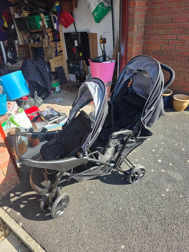 Double stroller 