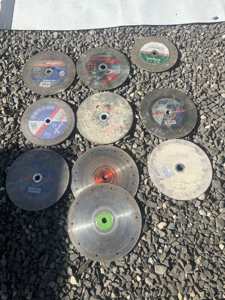 10 x Stihl saw cutting discs metal and stone discs New 4 x 9’’ angle grinder discs 