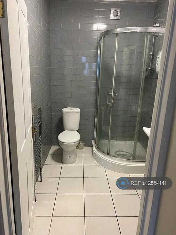 3 bedroom house in Westminster Gardens, Barking, IG11 (3 bed) (#2864141)