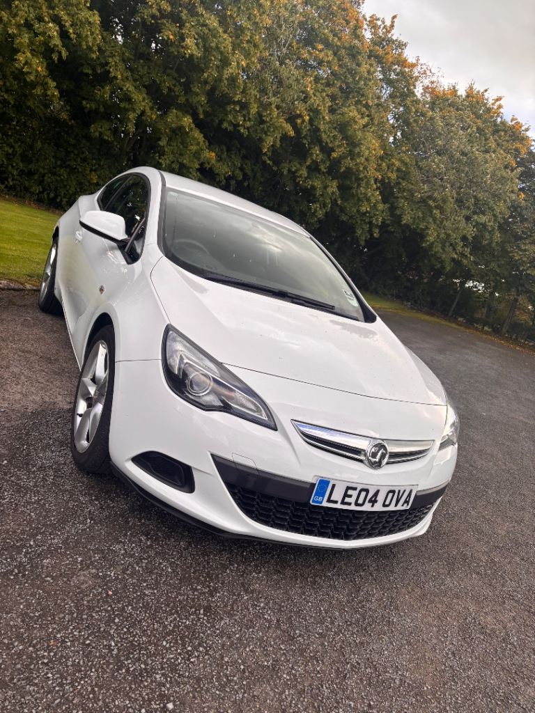 Vauxhall, ASTRA GTC, Hatchback, 2012, Manual, 1364 (cc), 3 doors