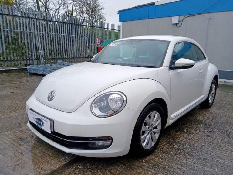 Breaking VW Beetle 2013 3DR 1.6 TDI CAYC 7 Speed Auto PMK White LB9A