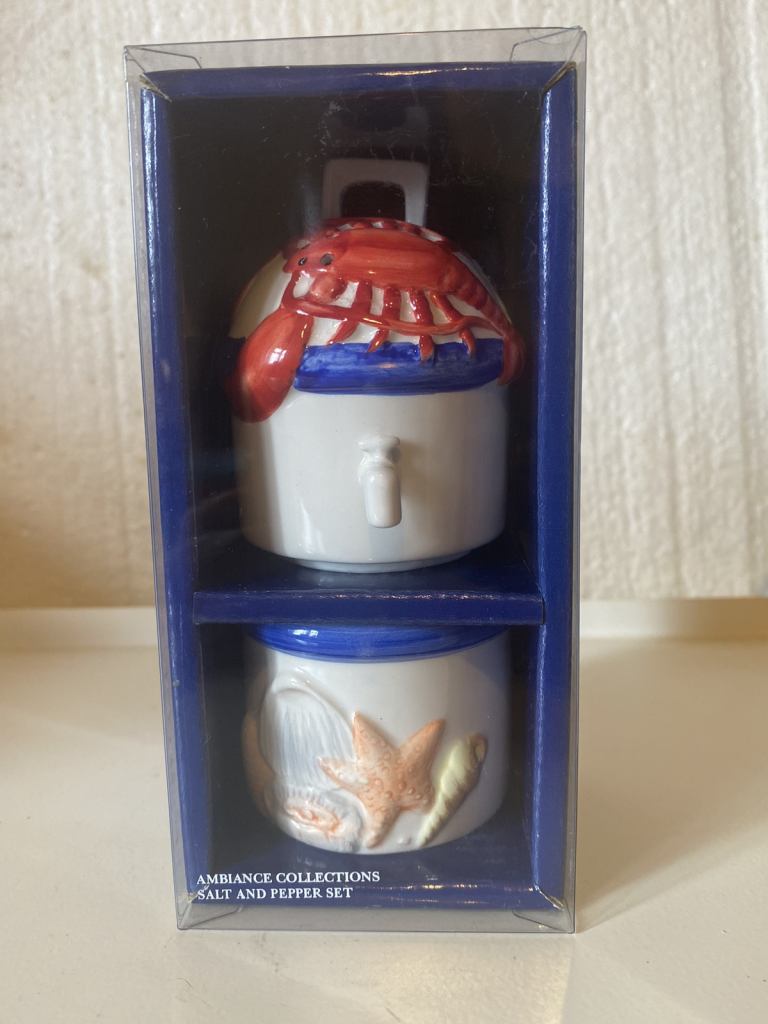 Lobster Salt & pepper set . 