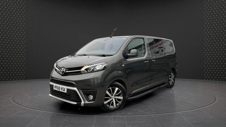 2020 Toyota ProAce 2.0D Design Medium Crew Van Auto MWB Euro 6 (s/s) 6dr (6 Seat) PANEL VAN Diese...