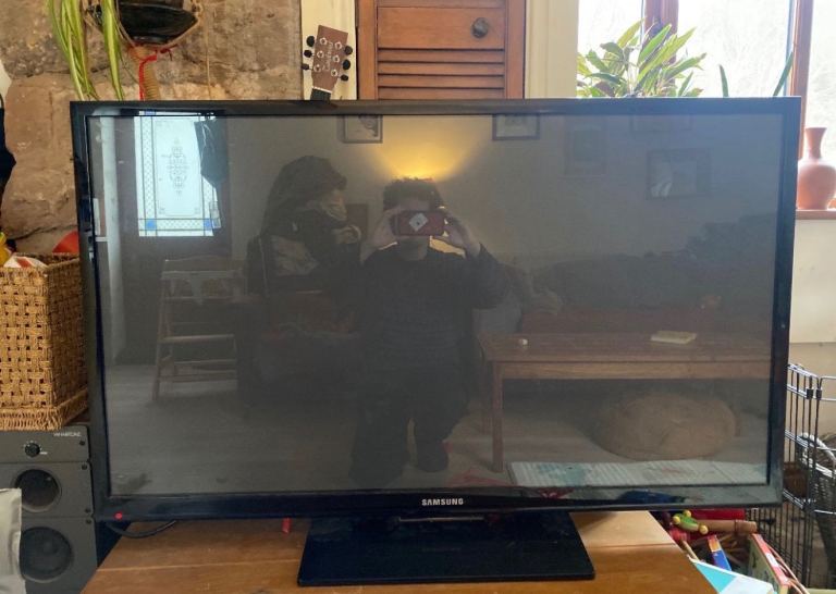 Samsung 50” Plasma Full Hd Tv Built In Freeview Remote & Stand Excellent Condition