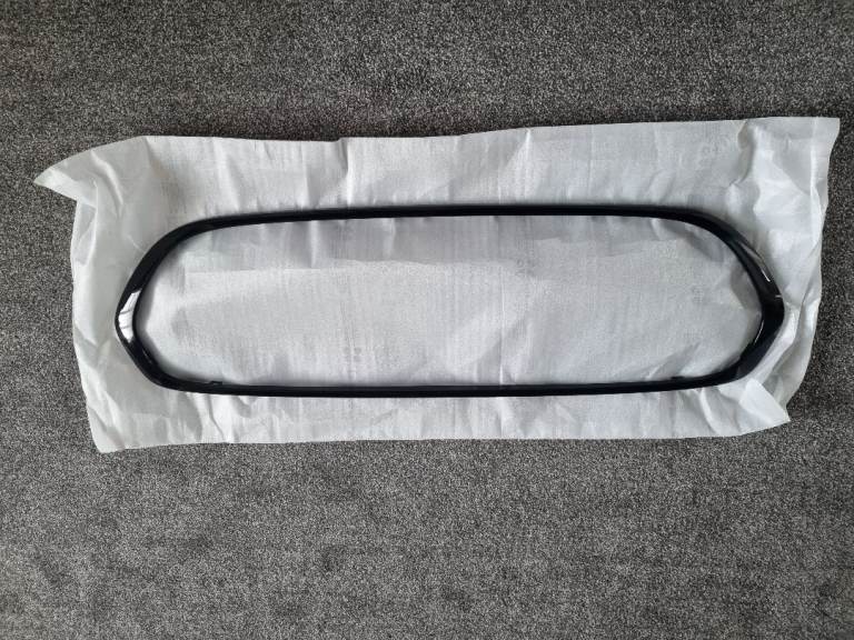 Genuine mini coopet black grille surround