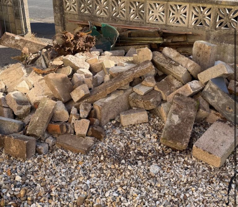 Free stones hardcore rubble