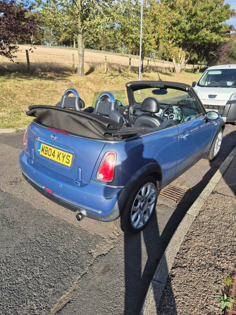 Mini, CONVERTIBLE, Convertible, 2004, Manual, 1598 (cc), 2 doors