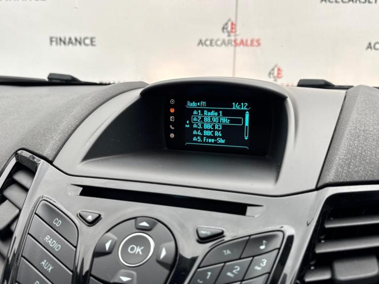 2015 Ford Fiesta 1.0 EcoBoost 140 Zetec S Red 3dr HATCHBACK PETROL Manual