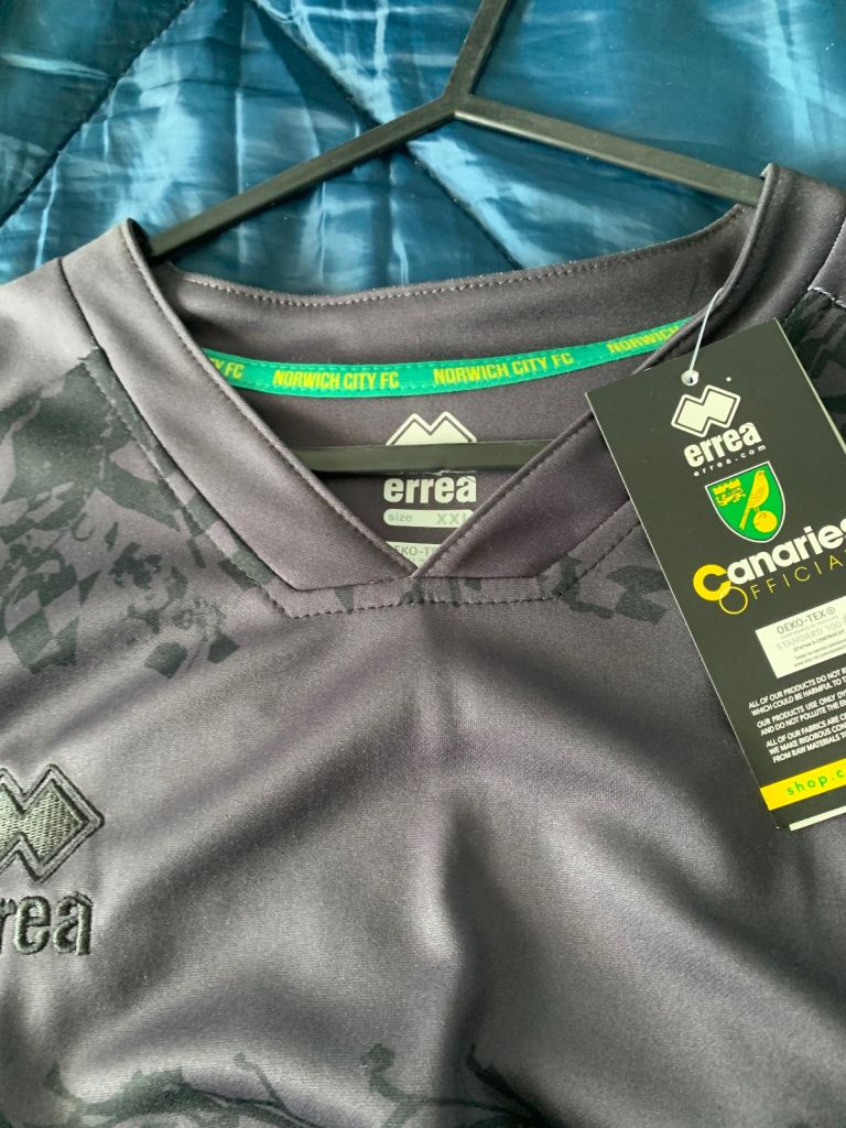 Limited edition goalkeeper shirt
