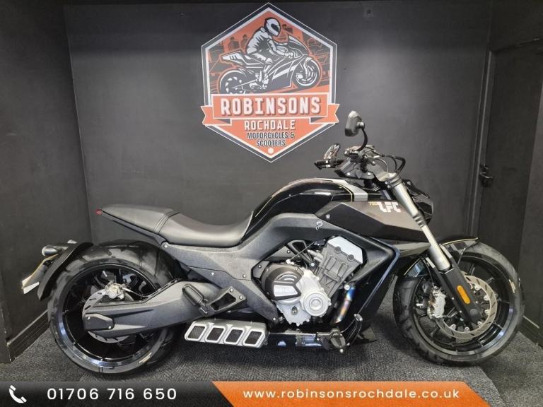 25 plate Ex demo Benda LFC700 with 663 miles