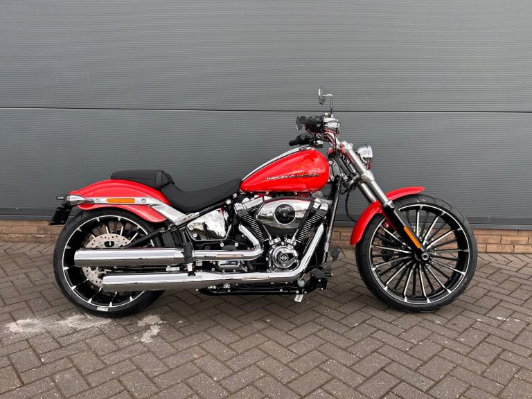 2026 Harley-Davidson SOFTAIL BREAKOUT 117 Custom Manual