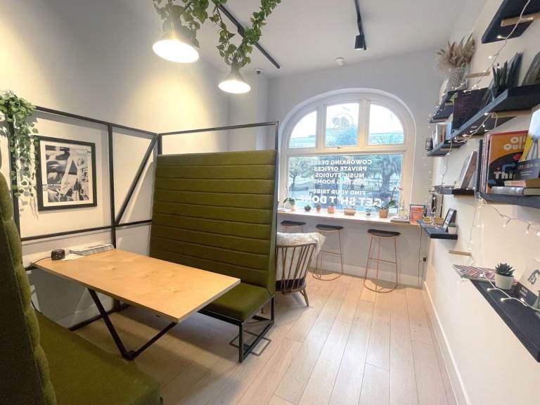 Office | Creative Space | Beauty Room | Workspace | Commercial Unit in Hackney Central E8